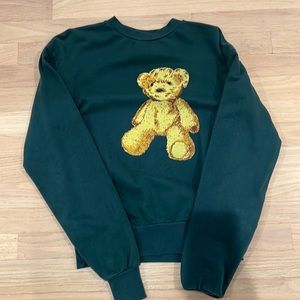 Super cute dark green crew neck!
